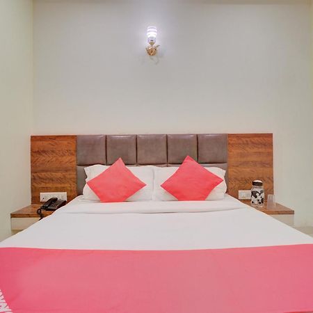 Hotel O Royal Orbit Mumbai Bagian luar foto