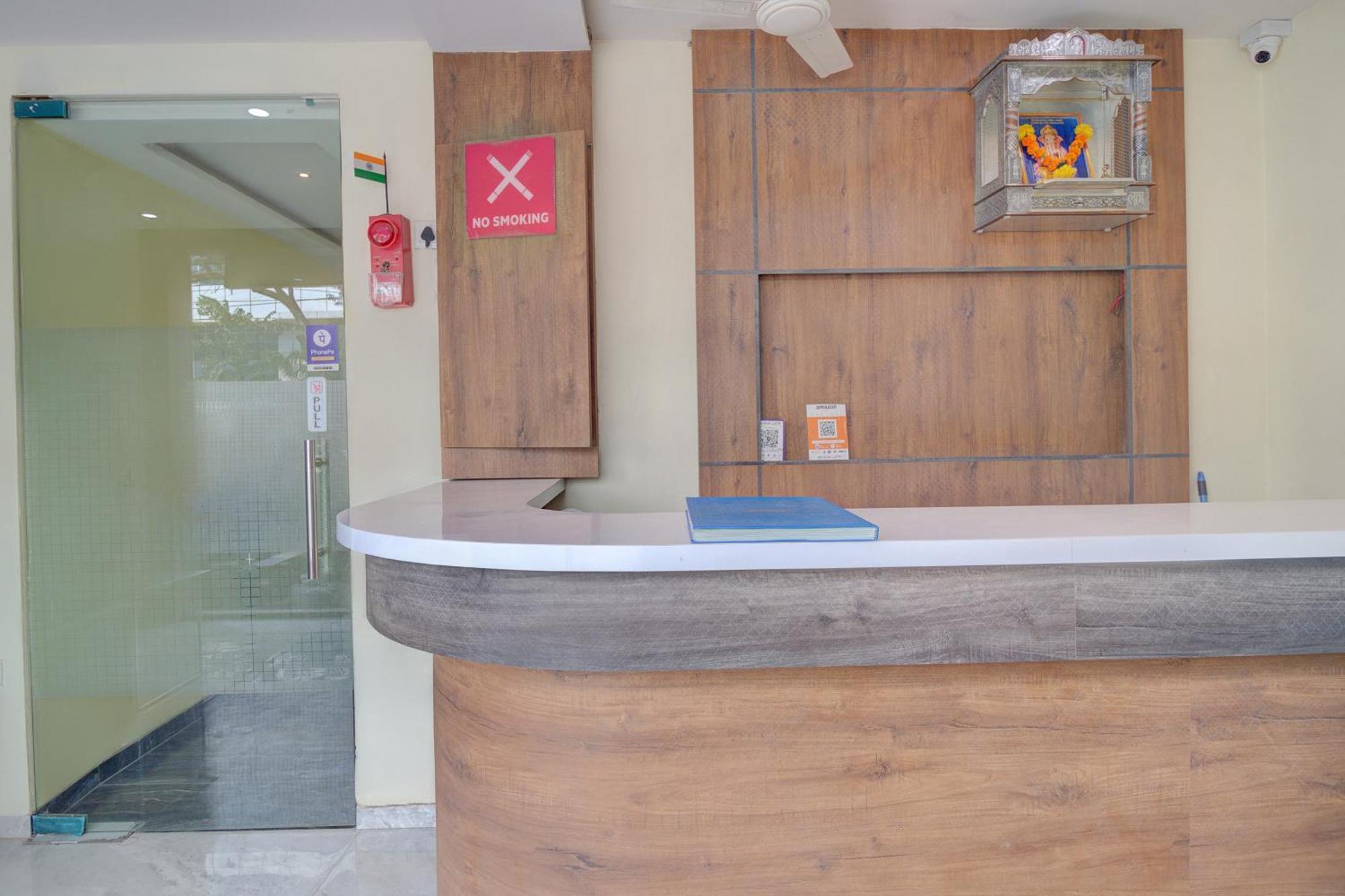 Hotel O Royal Orbit Mumbai Bagian luar foto